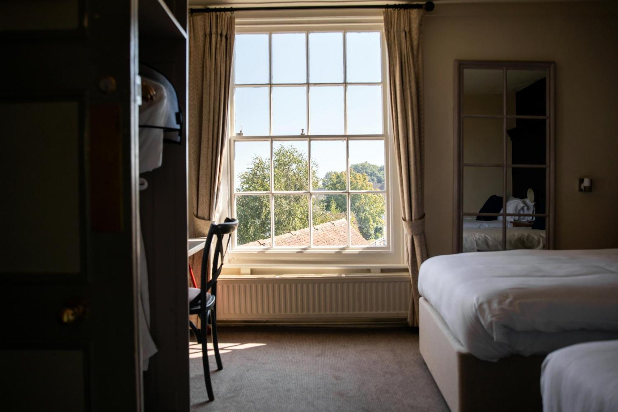 The White Lion Hotell Tenterden Exteriör bild