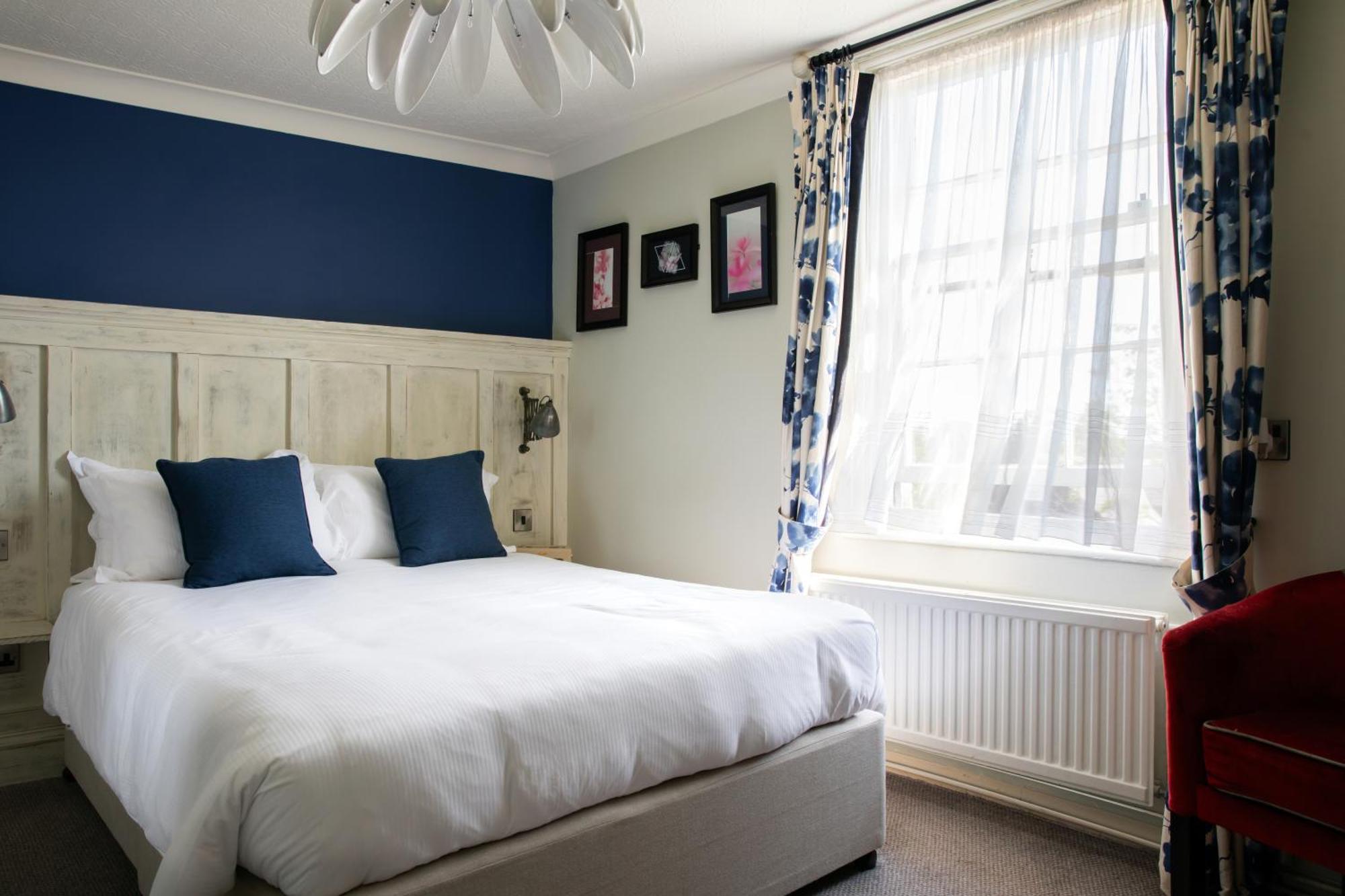 The White Lion Hotell Tenterden Exteriör bild