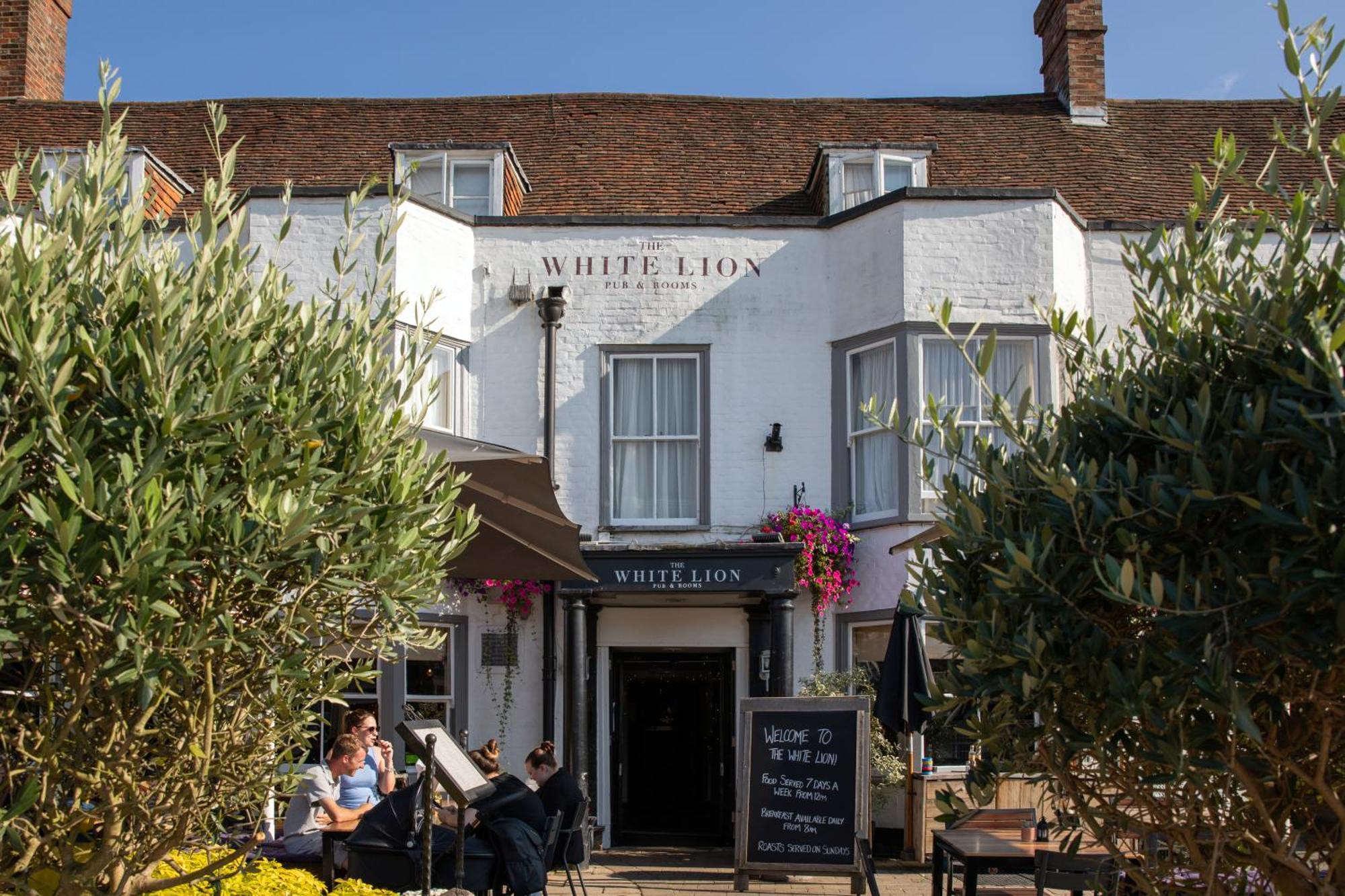 The White Lion Hotell Tenterden Exteriör bild